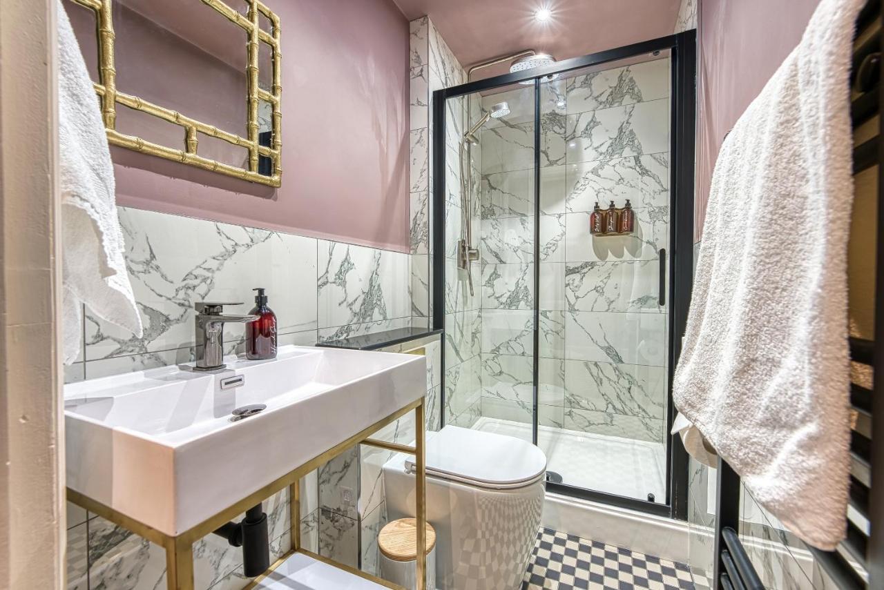 Casa Del Artista - Luxury Apartments, Уитби Экстерьер фото