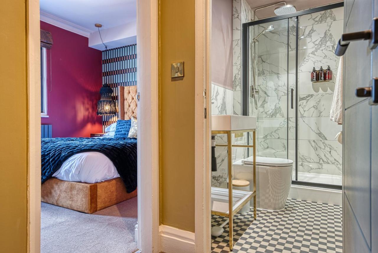 Casa Del Artista - Luxury Apartments, Уитби Экстерьер фото