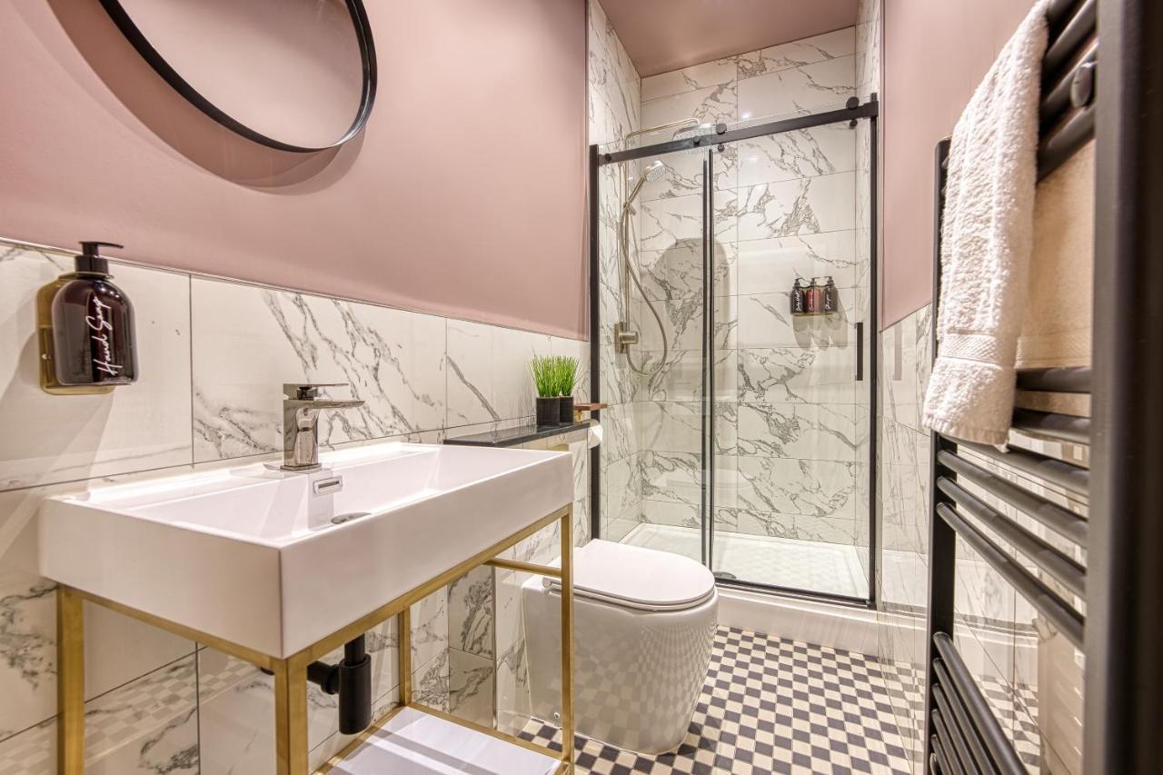 Casa Del Artista - Luxury Apartments, Уитби Экстерьер фото