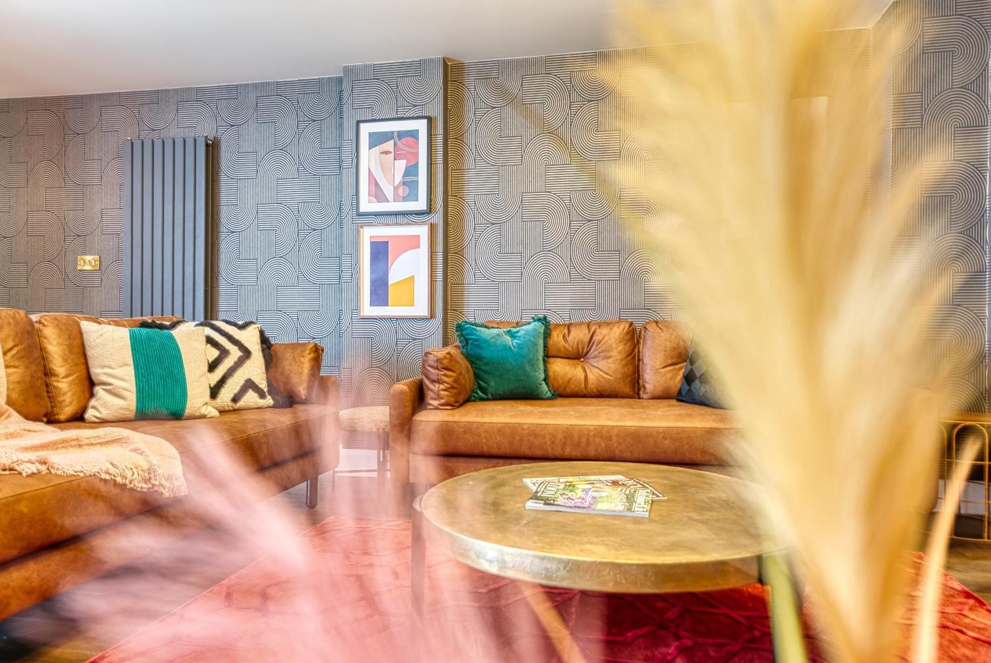 Casa Del Artista - Luxury Apartments, Уитби Номер фото